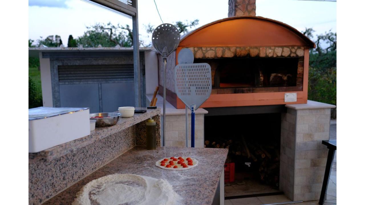 Tenuta Con Due Abitazioni Indipendenti Villa Martina Franca Exterior foto